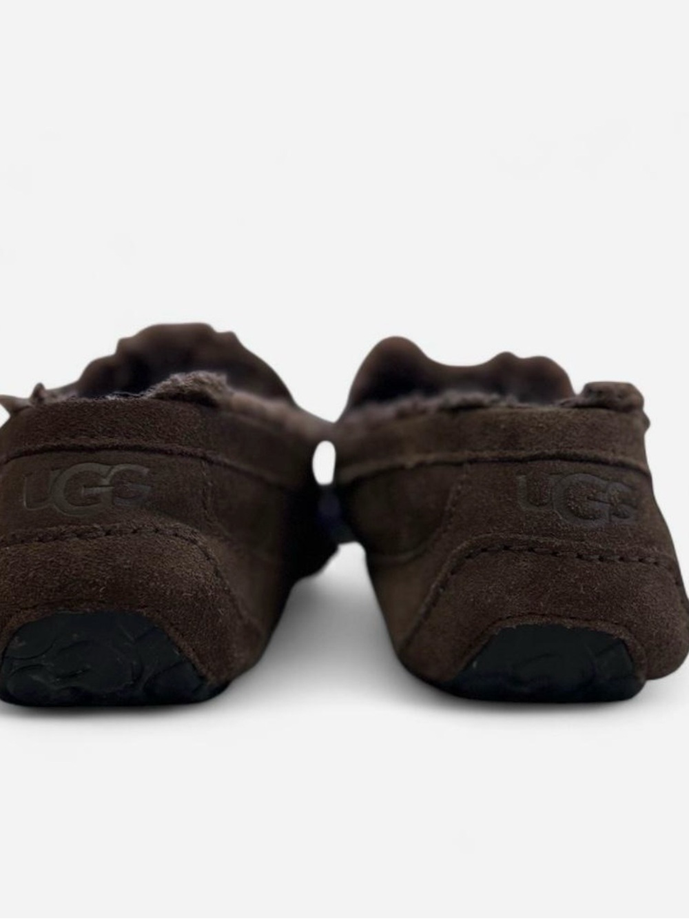 UGG Men's Ascot Sheepskin Slippers
Brown Suede Loafers Size 12 - Picture 4 of 8